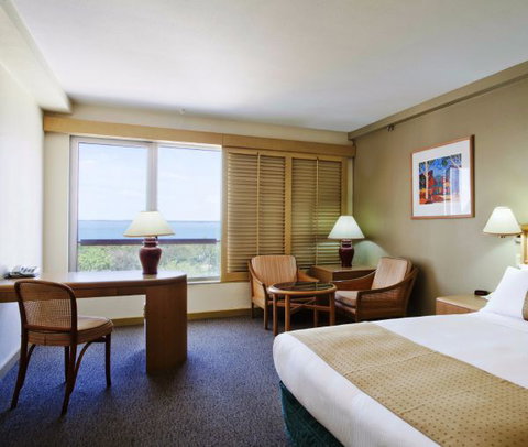 DoubleTree By Hilton Esplanade Darwin - Tourism Gold Coast 6