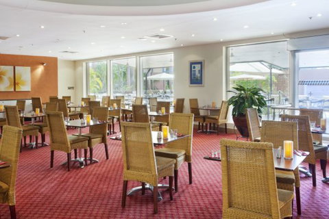 DoubleTree By Hilton Esplanade Darwin - Tourism Gold Coast 8