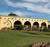 Tarcutta Halfway Motor Inn/Horse Hotel - Tourism Gold Coast