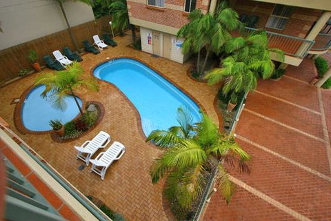 Terralong Terrace Apartments - Tourism Gold Coast 2