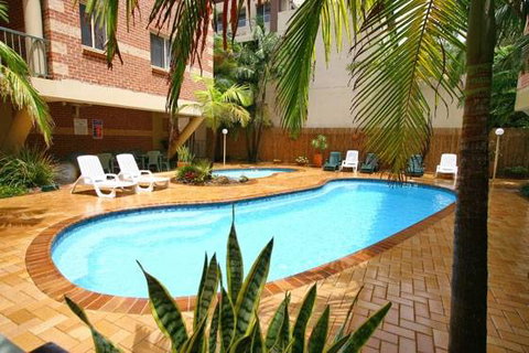 Terralong Terrace Apartments - Tourism Gold Coast 8