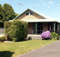 The Black Dolphin - Tourism Gold Coast