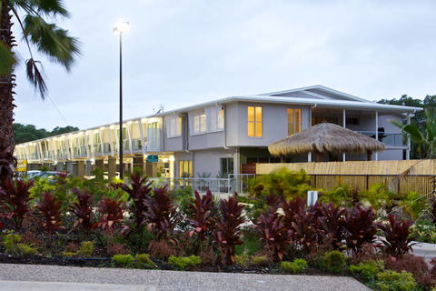 The Coast Motel - Tourism Gold Coast 1
