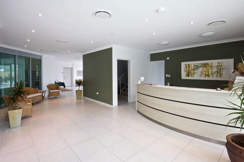 The Coast Motel - Tourism Gold Coast 3