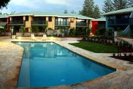 The Crest Byron Bay - Tourism Gold Coast 0