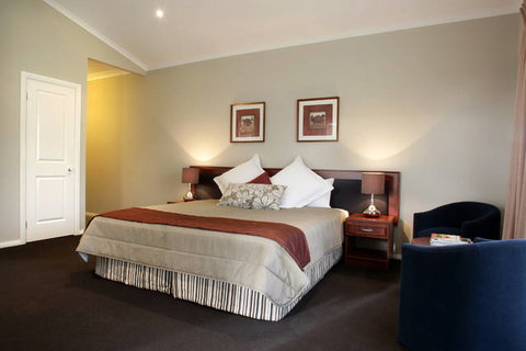 The Grange On Hermitage - Tourism Gold Coast 0