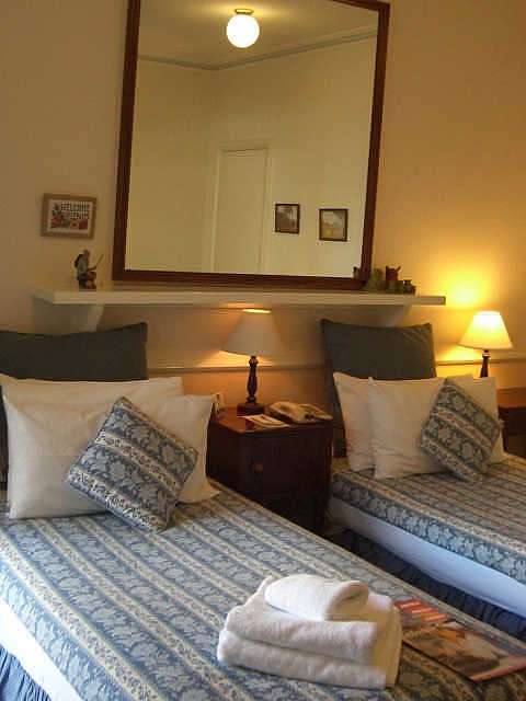 Hughenden Boutique Hotel - Tourism Gold Coast 0