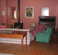The Old School Country Retreat