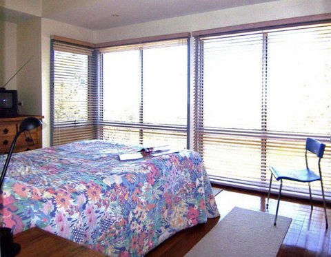 The Retreat Bushland Lodge - Tourism Gold Coast 6