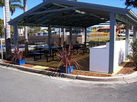 Tuncurry Beach Motel - Tourism Gold Coast 4