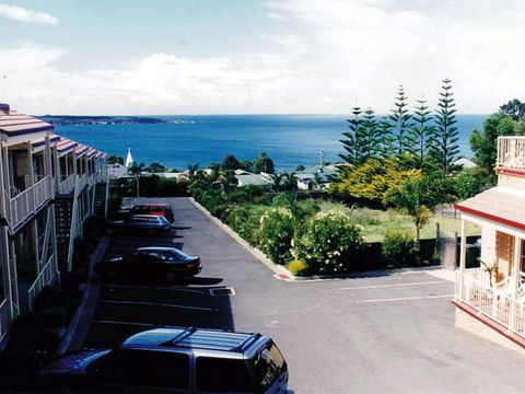 Twofold Bay Motor Inn - Tourism Gold Coast 0
