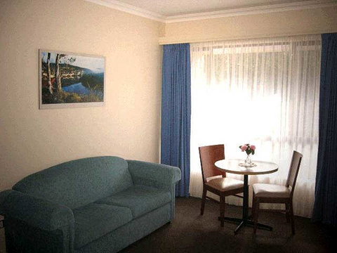 Victoria Lodge Motor Inn & Serviced Apartments - Tourism Gold Coast 0