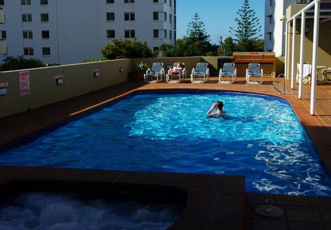 Victoria Square Apartments - Tourism Gold Coast 3