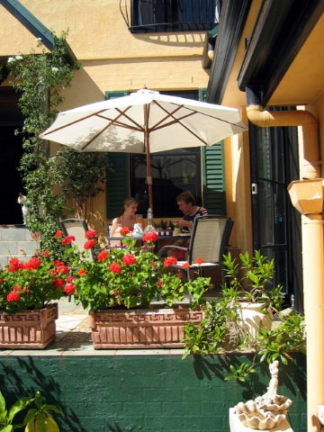 Villa Della Rosa Bed And Breakfast - Tourism Gold Coast 3