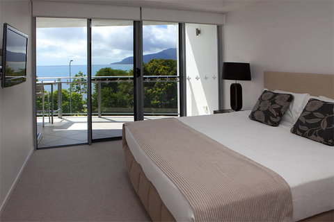 Vision Cairns Esplanade - Tourism Gold Coast 0