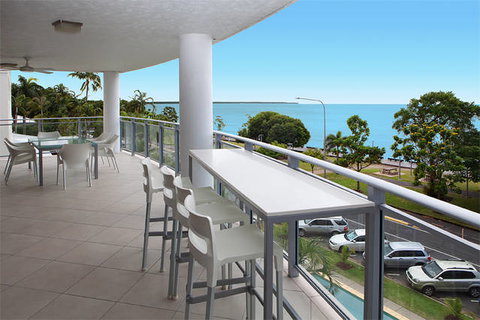 Vision Cairns Esplanade - Tourism Gold Coast 10