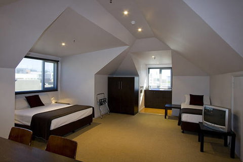 Vulcan Hotel - Tourism Gold Coast 4