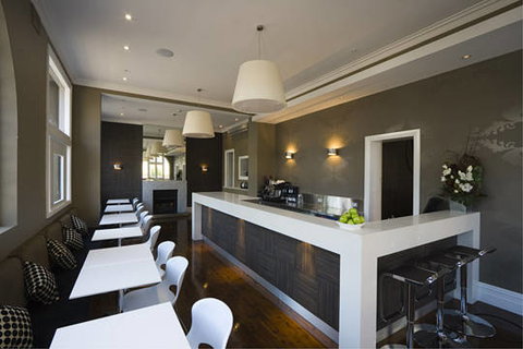 Vulcan Hotel - Tourism Gold Coast 6