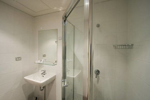 Vulcan Hotel - Tourism Gold Coast 8