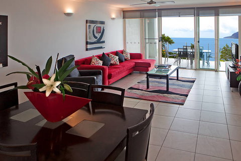 Waters Edge Apartments Cairns - Tourism Gold Coast 4