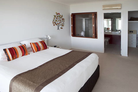 Waters Edge Apartments Cairns - Tourism Gold Coast 10