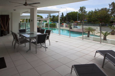 Waters Edge Apartments Cairns - Tourism Gold Coast 11
