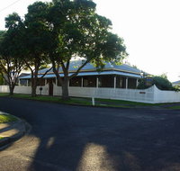 Whalers Cottage B  B - Gold Coast