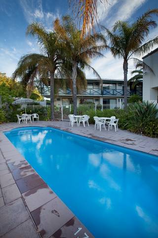 Windsor Lodge Como - Tourism Gold Coast 3