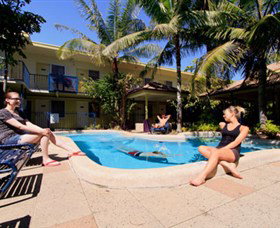 Cairns Central YHA - Tourism Gold Coast 1