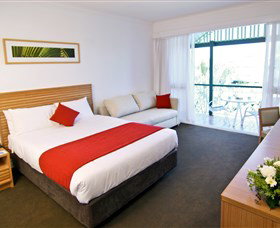 Novotel Twin Waters Resort - Tourism Gold Coast 3
