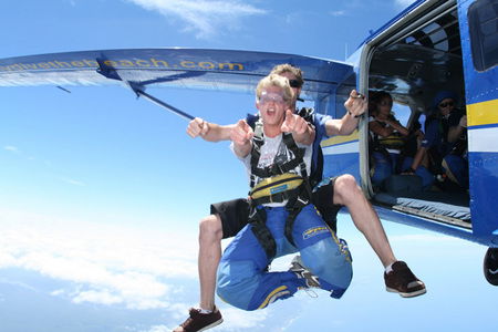 Skydive The Beach - Tourism Gold Coast 3
