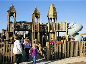 Jubilee Park Adventure Playground - Tourism Gold Coast 0