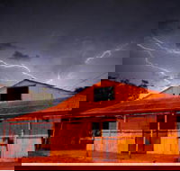 Red Dirt Photographic Gallery - Tourism Gold Coast