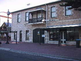 Custon SA Tourism Gold Coast