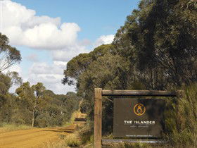 The Islander Estate Vineyards Pty Ltd - Tourism Gold Coast 0