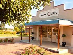 Peter Franz Fine Art Gallery - Gold Coast 0