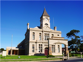 Historic Wallaroo Town Walk - Tourism Gold Coast 0