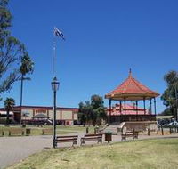Gladstone Square - Tourism Gold Coast
