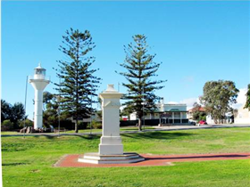 Historic Wallaroo Town Drive - Tourism Gold Coast 0