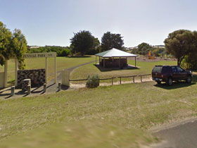 Centennial Park Beachport - Tourism Gold Coast 0