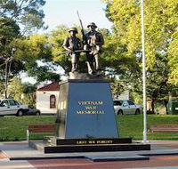 Vietnam War Memorial - Tourism Gold Coast