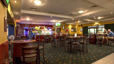 Canberra Irish Club - Tourism Gold Coast 1