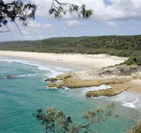 Main Beach North Stradbroke Island - Tourism Gold Coast