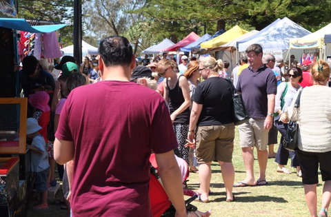 Burleigh Heads Markets - Tourism Gold Coast 1