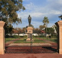 Dalby War Memorial and Gates - Tourism Gold Coast