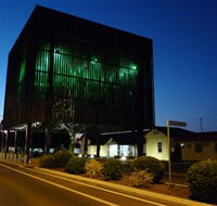 Tree Of Knowledge Memorial - Tourism Gold Coast