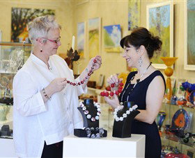 Town & Country Gallery - Tourism Gold Coast 0