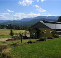 Ringer Reef Winery - Tourism Gold Coast