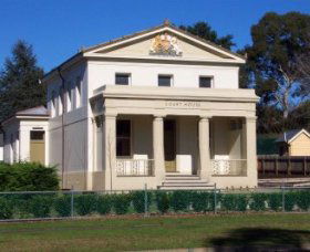 Berry Courthouse - Tourism Gold Coast 0