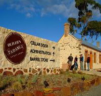 Oliver's Taranga Vineyard - Tourism Gold Coast